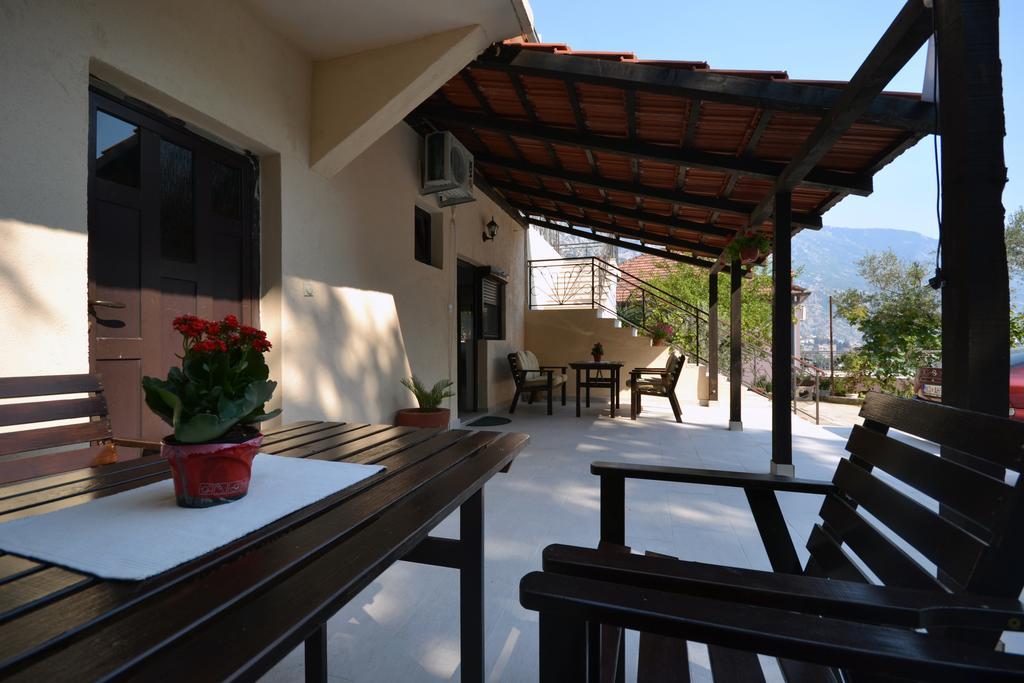 Apartments Dionis Kotor Exterior foto