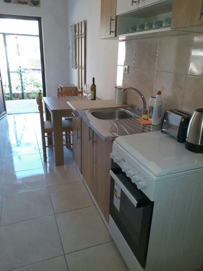 Apartments Dionis Kotor Exterior foto